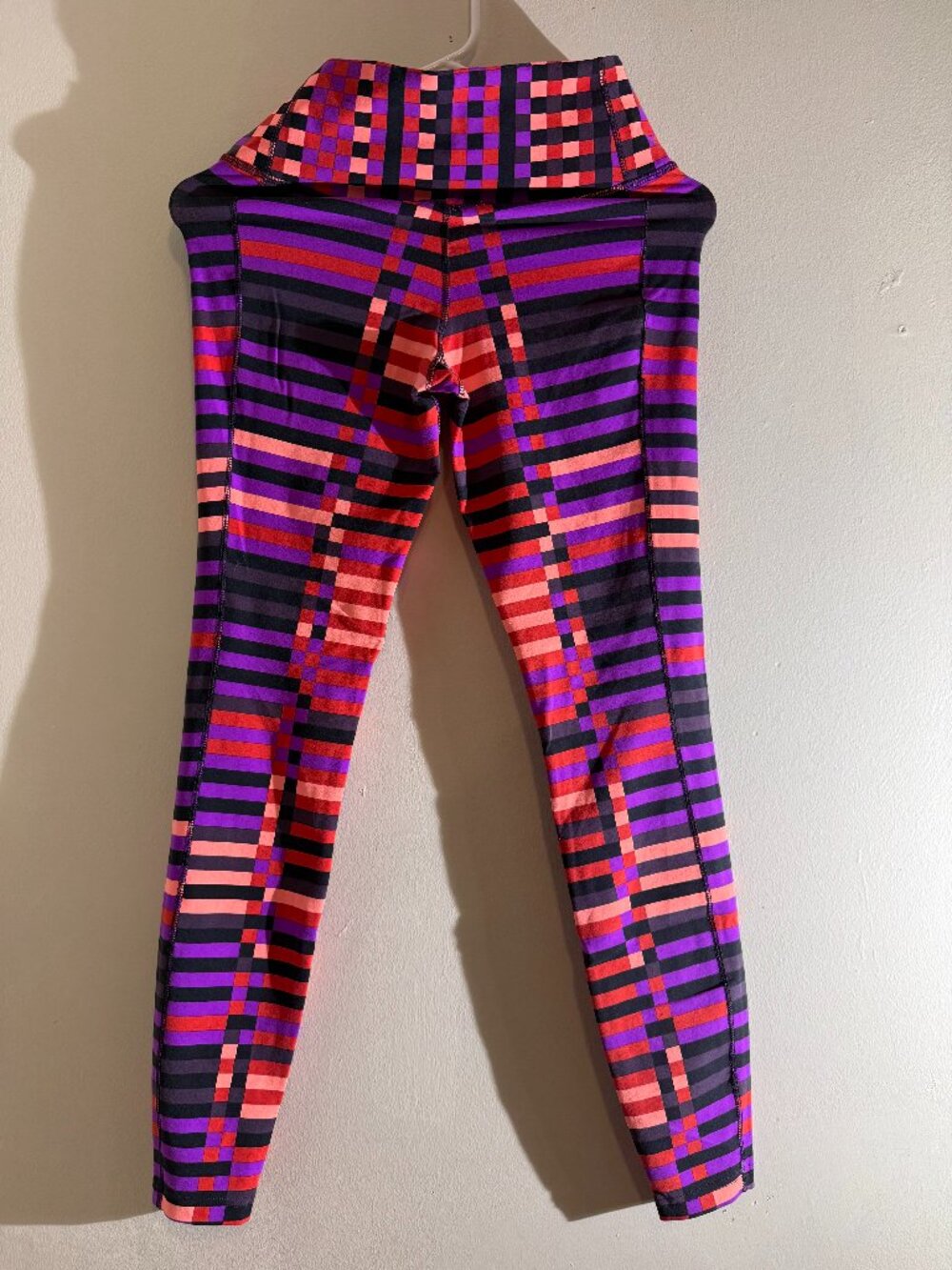 Nike Legendary Engineered Lattice Training Tights Multicolor Pixel | Small